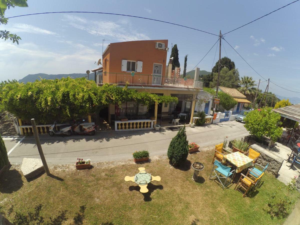 Dafnáta Kostas Walkers Point B&B 외부 사진