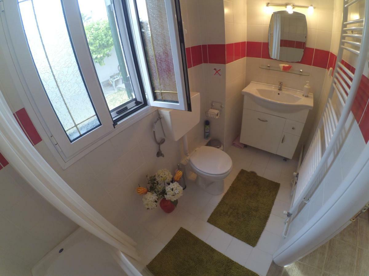 Dafnáta Kostas Walkers Point B&B 외부 사진